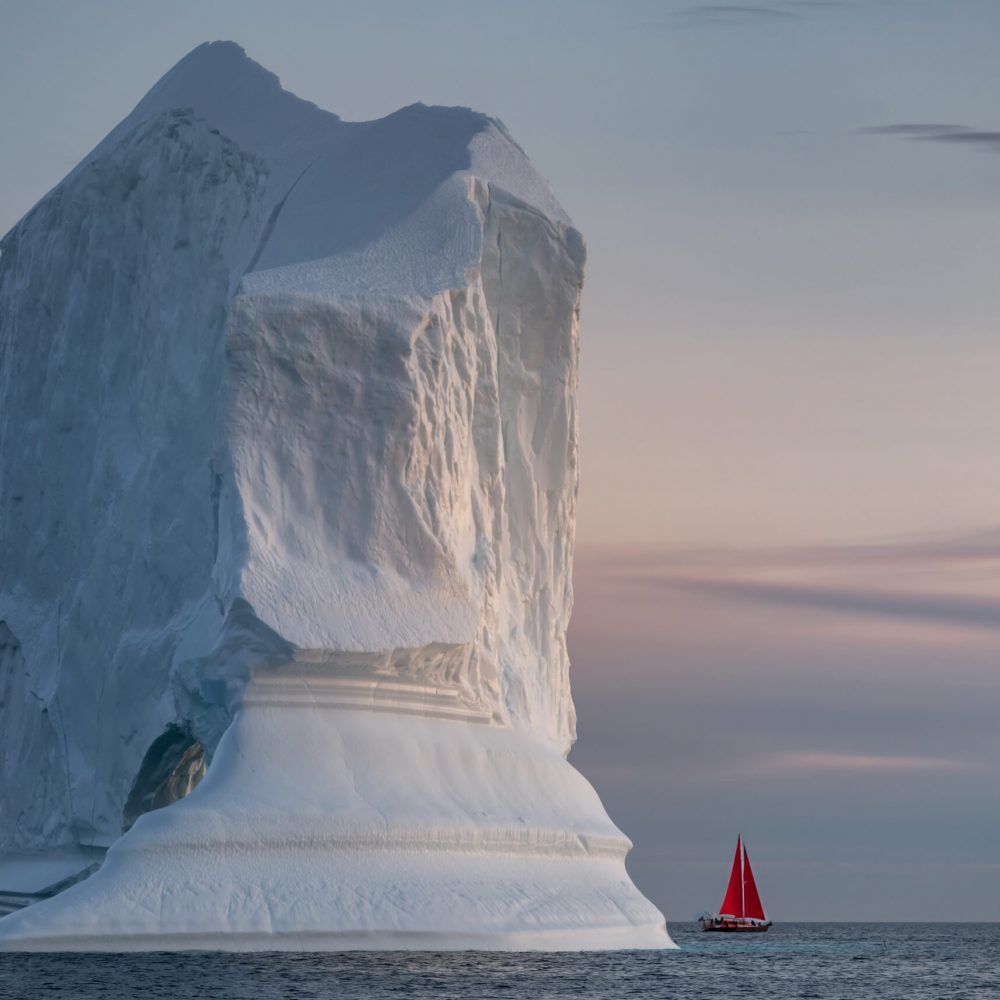 beautiful-landscape-with-large-icebergs-2021-09-01-00-35-35-utc
